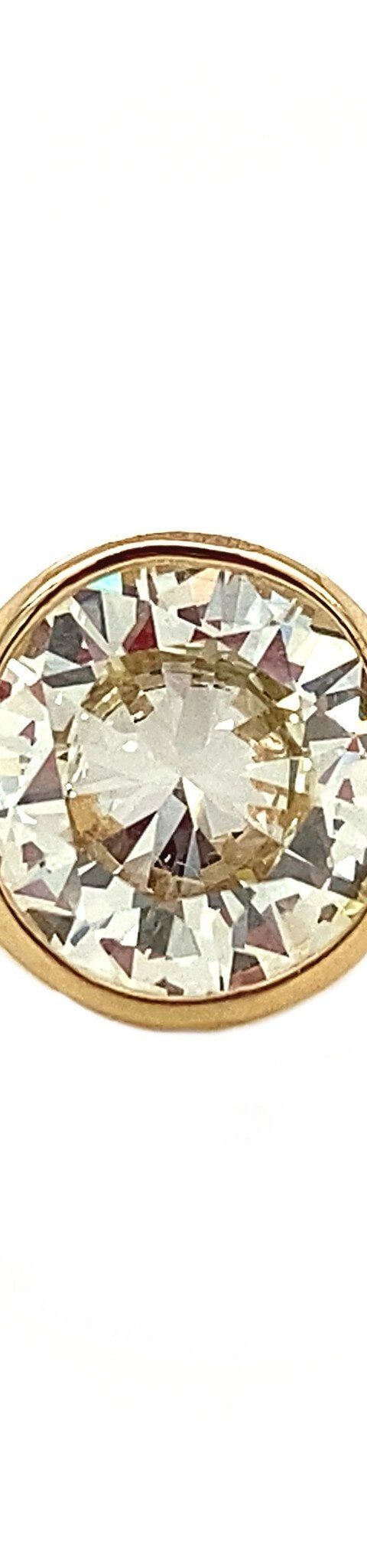 Vintage 18K Gold Ring with Diamond